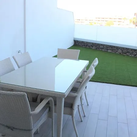 Apartment Wonderful 2 Bd With Great Terrace