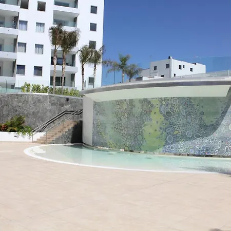 Wonderful 2 Bd With Great Terrace Апартаменты Адехе