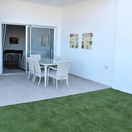 Апартаменты Wonderful 2 Bd With Great Terrace *