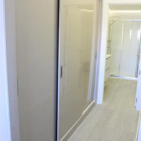 Апартаменты Wonderful 2 Bd With Great Terrace